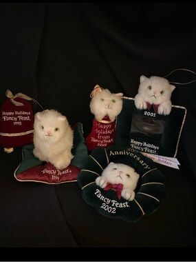 5 Vintage Fancy Feast Purina White Furry Cat Christmas Ornaments 98,99,00,01,02